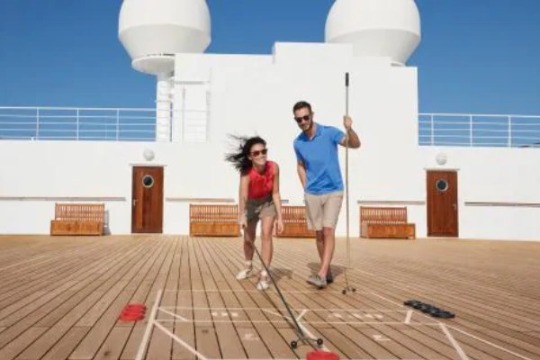 Queen Mary 2 Gallery Image
